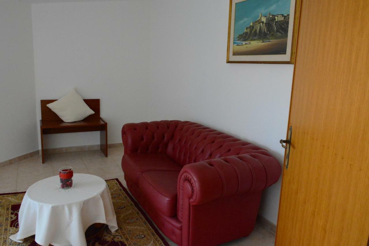 Castelvetere Hotel Caulonia Exterior photo