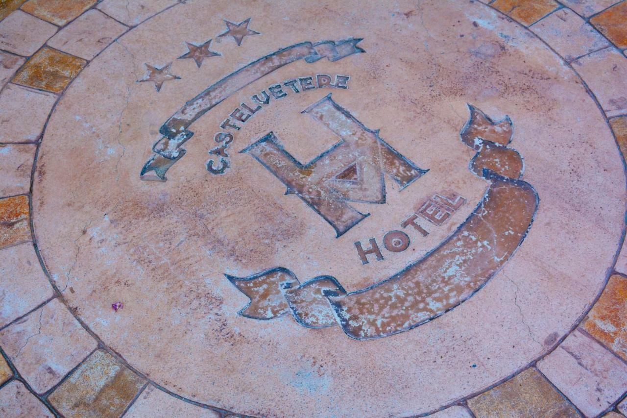 Castelvetere Hotel Caulonia Exterior photo